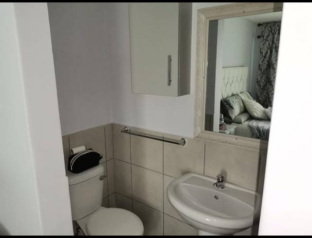 2 BEDROOM APARTMENT FOR SALE IN ISLAND VIEW